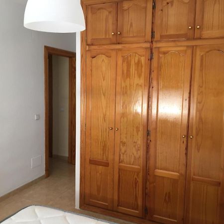 Habitacion Grande Con Bano Privado En Coin A 30Km De La Playa Exterior photo