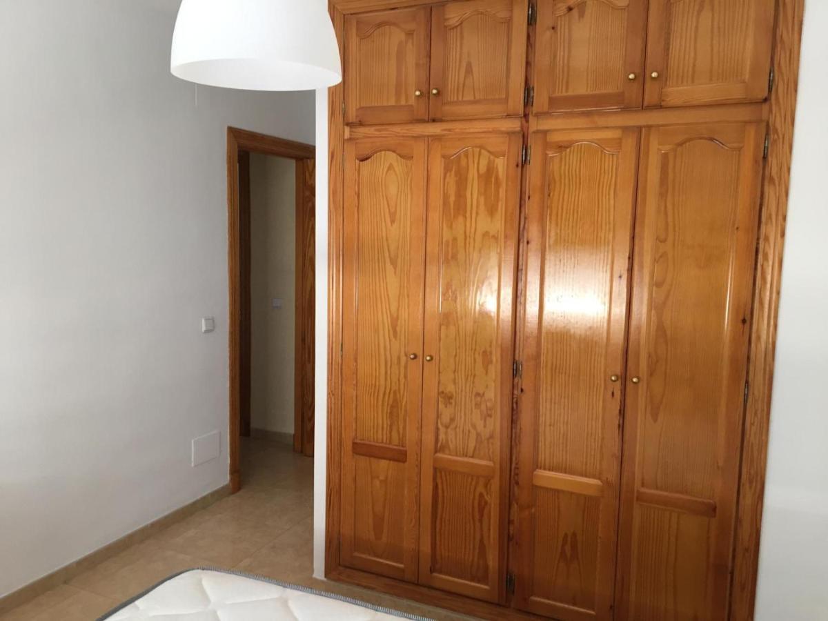 Habitacion Grande Con Bano Privado En Coin A 30Km De La Playa Exterior photo